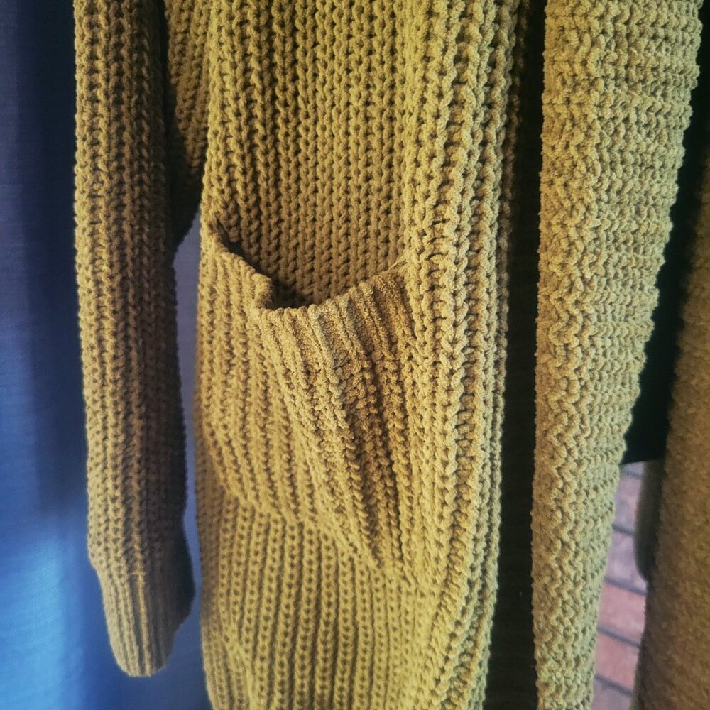 Double Zero Woman's Soft Knit Cozy Loose Fit Olive Green Cardigan - Size L - Picture 3 of 11